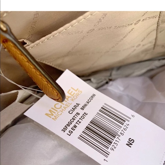 ‼️SALE‼️ Michael Kors Tote MK Signature - Picture 4 of 6